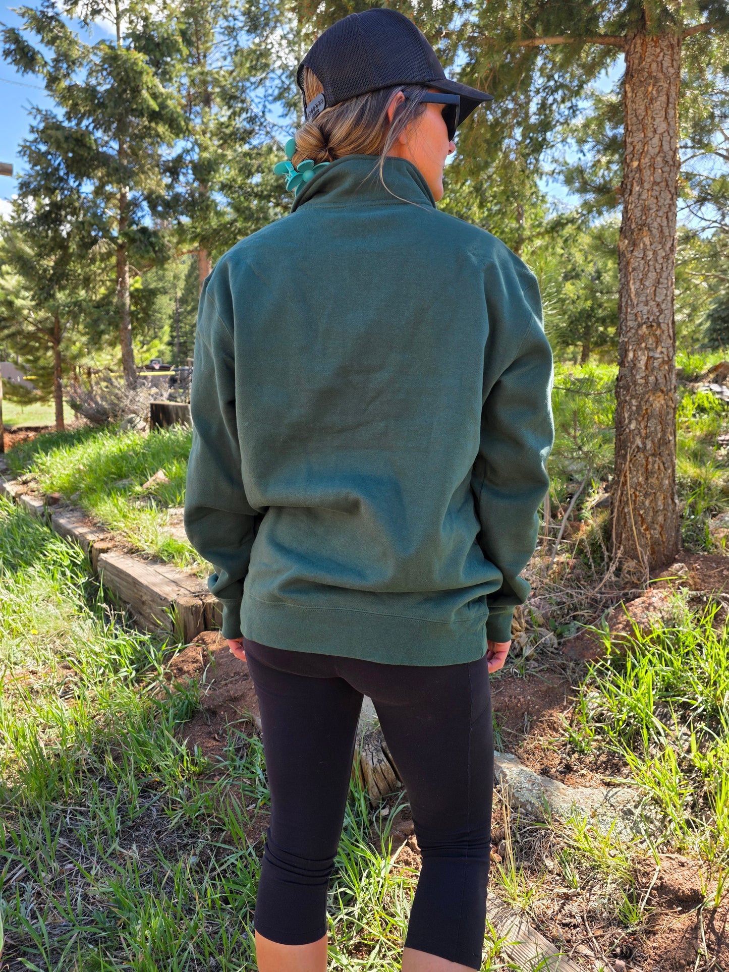 Quarter Zip Mountleisure Sweatshirt