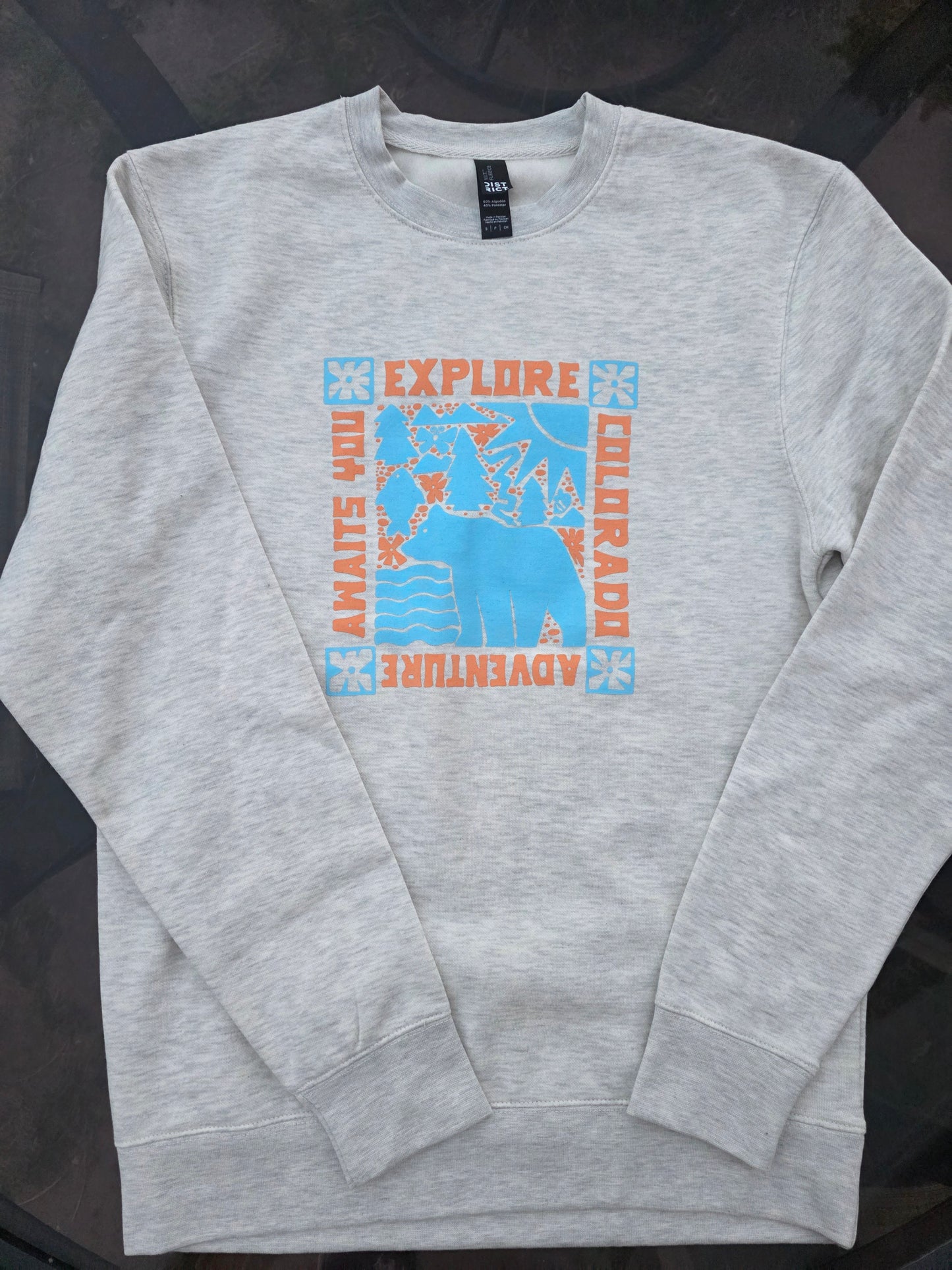 Mountleisure Explore Colorado Bear Unisex Crewneck Sweatshirt